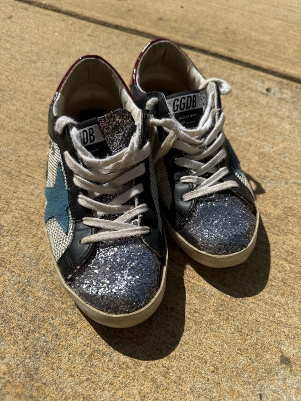 Golden Goose Deluxe Edition Superstar Sneakers - Picture 7 of 11